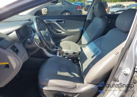 2016 Hyundai Elantra Se z USA, uszkodzony, nr VIN 5NPDH4AE5GH661936